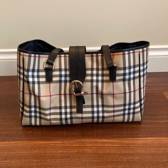 Authentic Burberry Designer Bag - Picture 1 of 8